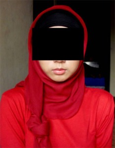 model hijab yang salah